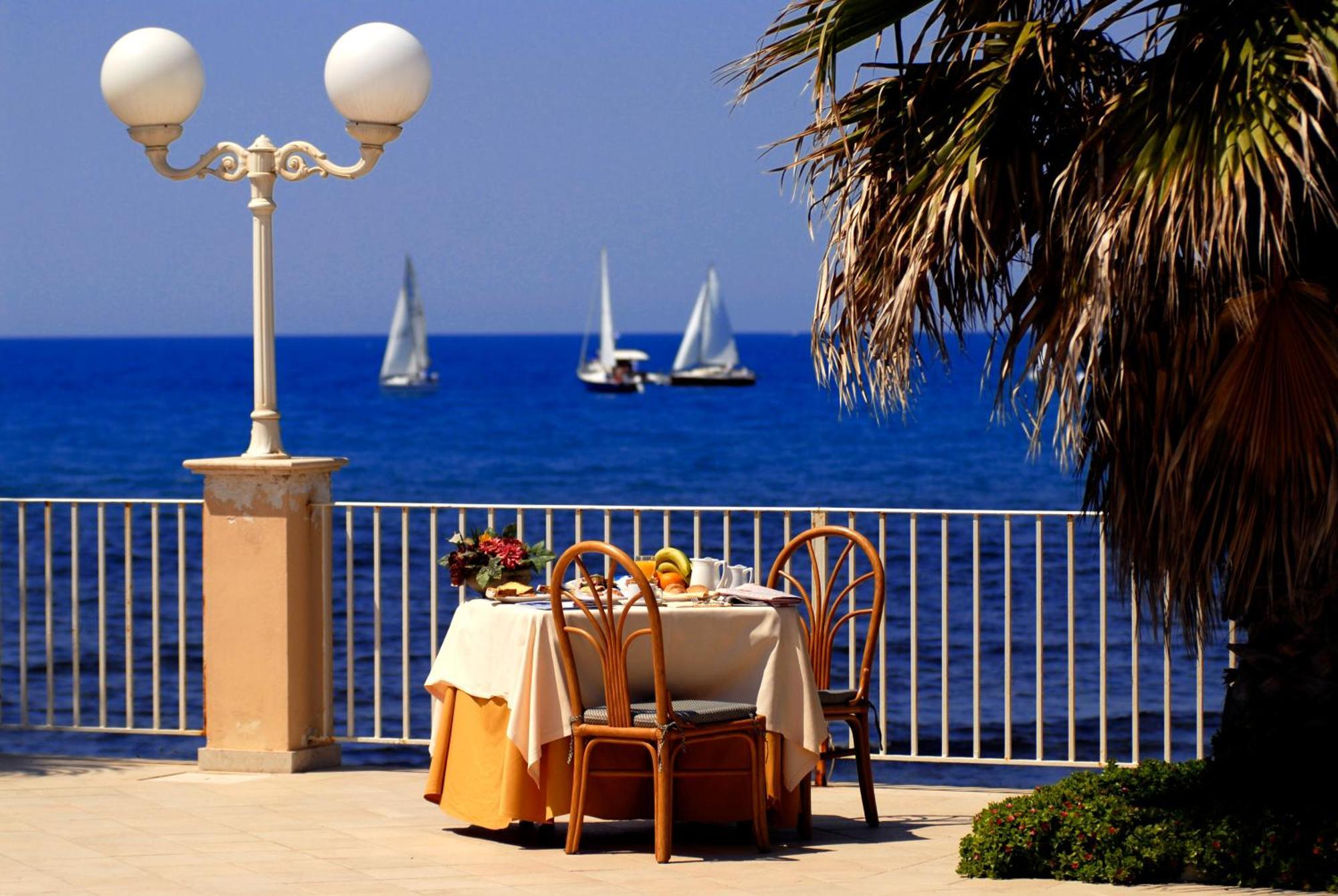 Dioscuri Bay Palace San Leone Exterior foto